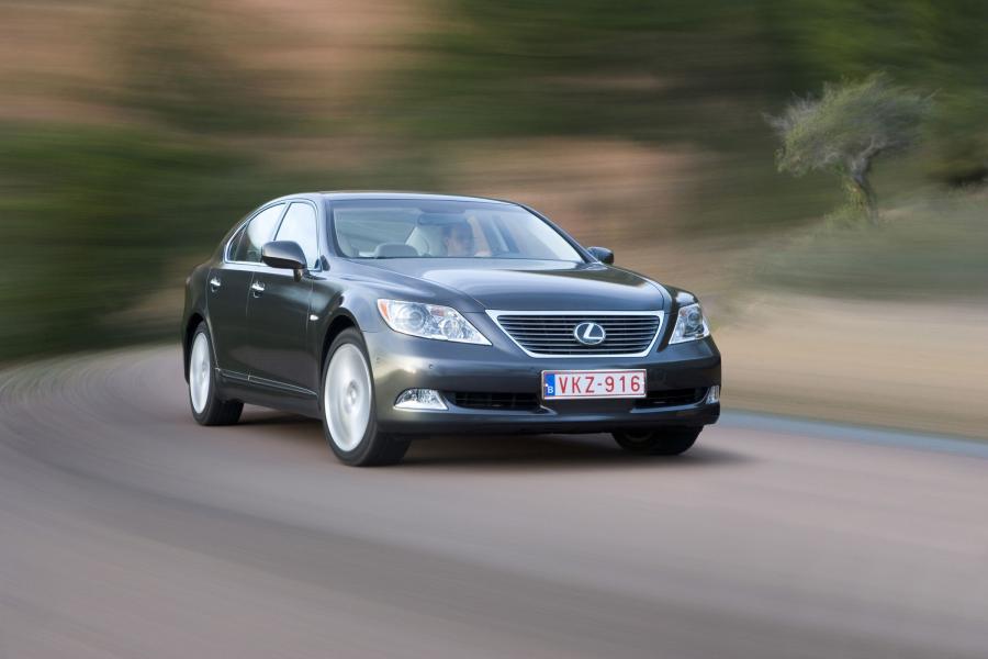  Lexus LS460 2006 года  (фото 133 из 200)